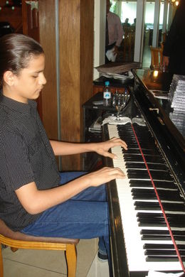 JOÃO PIANISTA