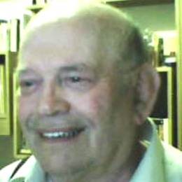 Anthony Curtis